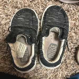 Toddler Hey Dude shoes. Size 5. Good condition.